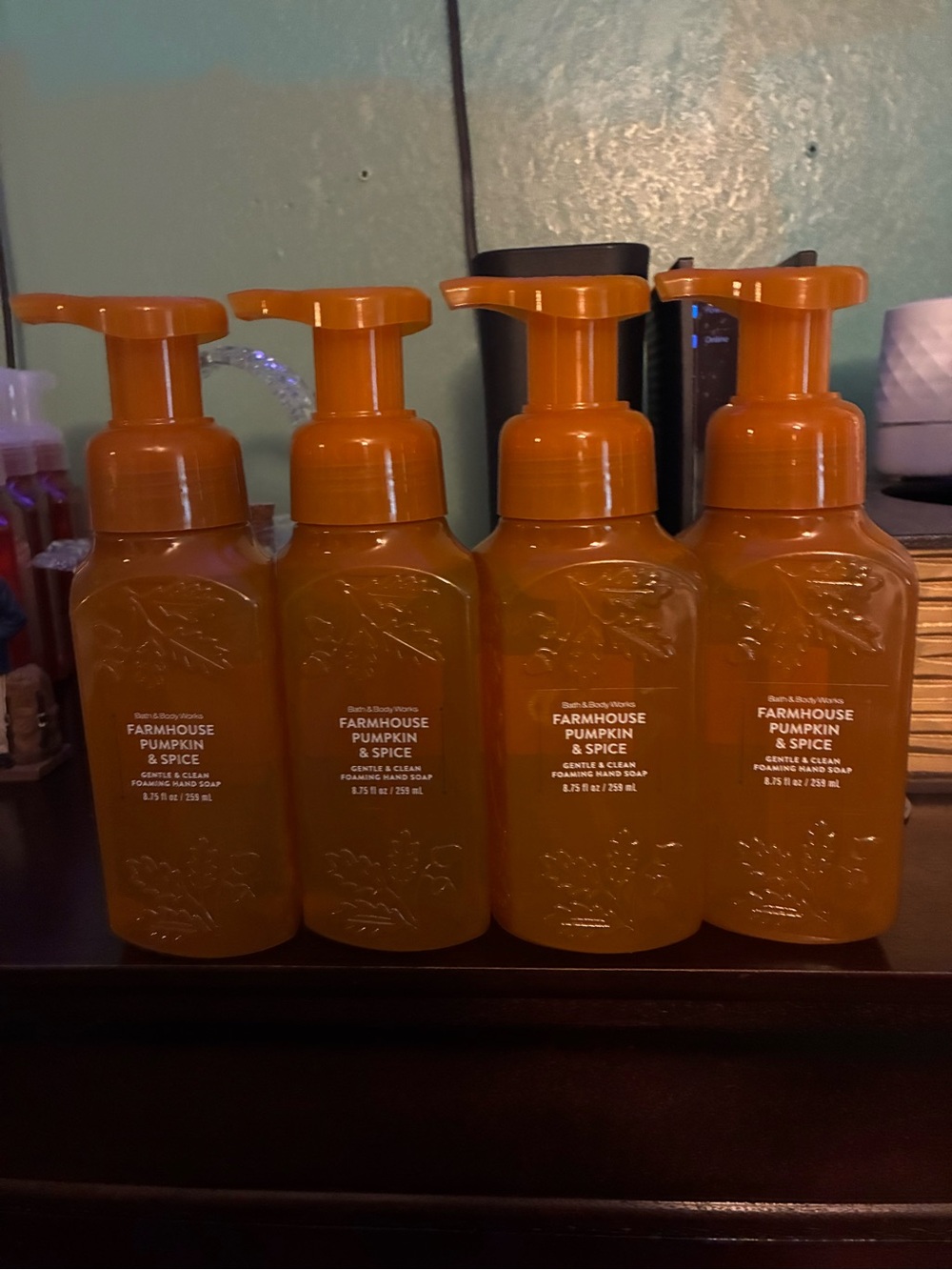 Bath & Body Works Farmhouse Pumpkin & Spice Foaming Hand Soap - Orange
